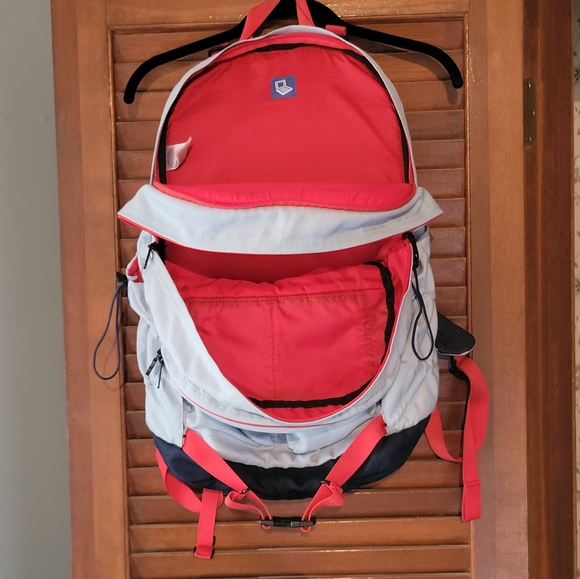 The North Face 6-Zippered Pocket Backpack "Fire And Ice" Colorway - Picture 5 of 7